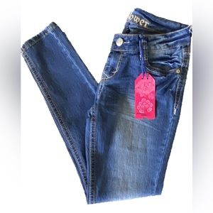 Wallflower Sassy Skinny Jeans Size 3 NWT
